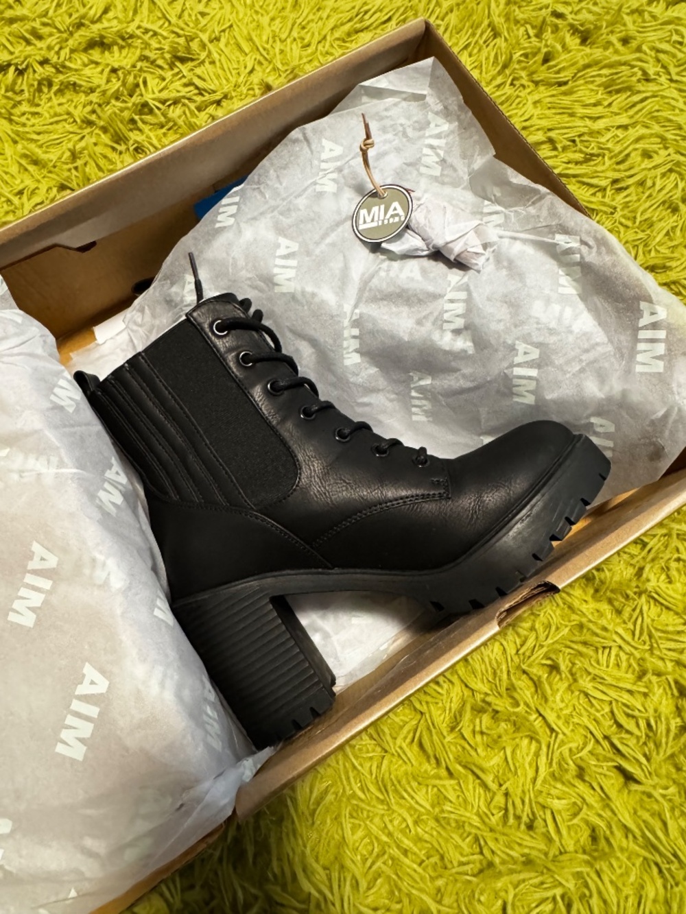 MIA ankle platform boots - Picture 2 of 3